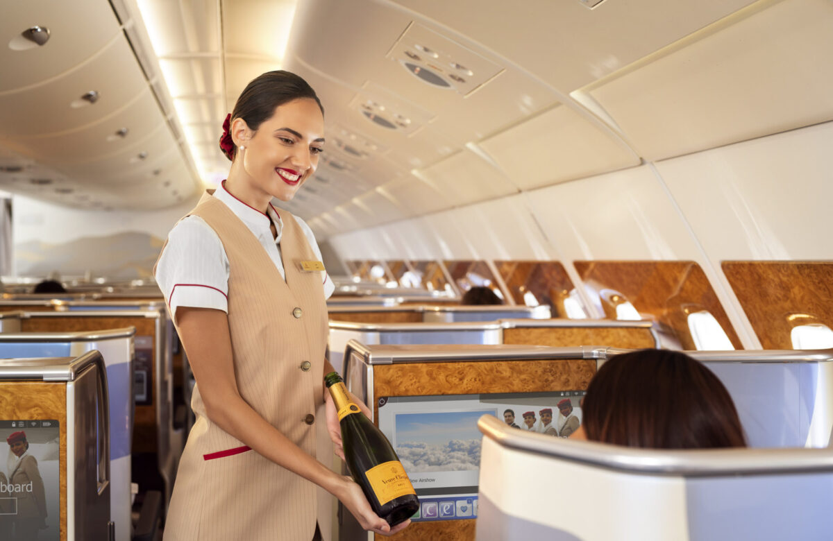 Emirates, uçak içi İçki ve Bira menüsünü 10 yeni premium ürün ekleyerek genişletiyor