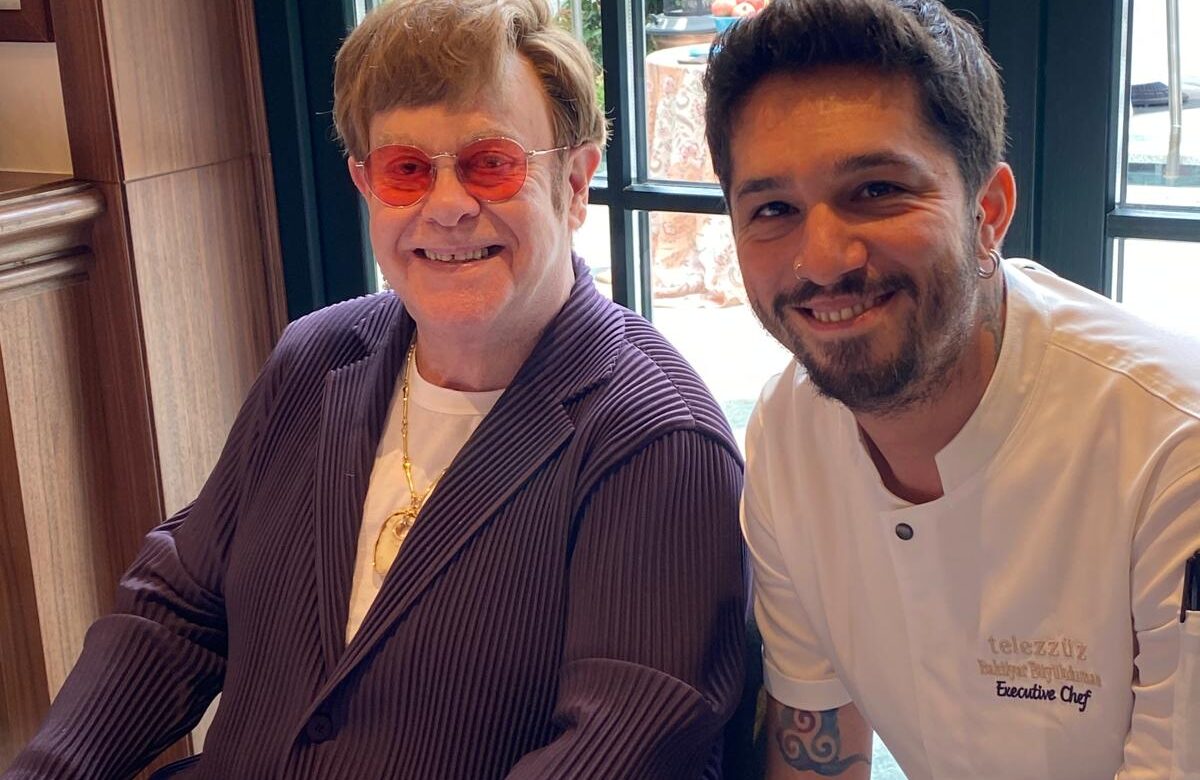 Telezzüz, Sir Elton John’u Ağırladı