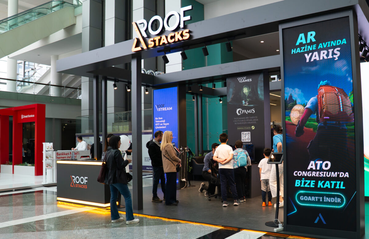 RoofStacks, 7. Verimlilik ve Teknoloji Fuarı’nda kamu ve iş dünyasının önde gelen temsilcileriyle buluştu