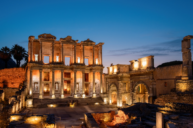 SIX SENSES KAPLANKAYA İLE   EFES’TE UNUTULMAZ SANAT GECELERİ!